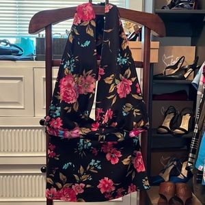 Floral halter top size S